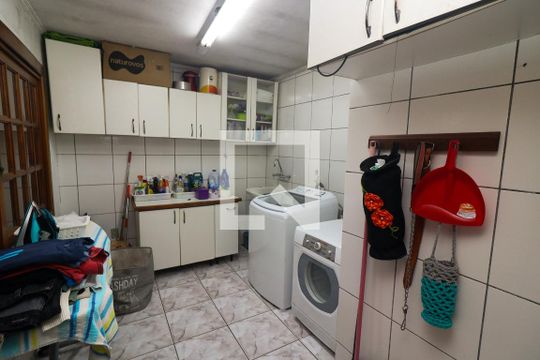 Área de Serviço de casa à venda com 3 quartos, 300m² em Espírito Santo, Porto Alegre