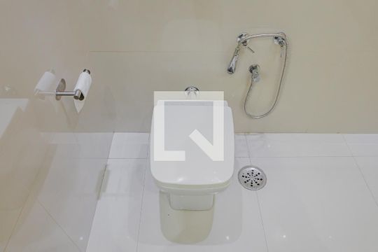 Banheiro de apartamento à venda com 2 quartos, 97m² em Jardim Paulista, São Paulo