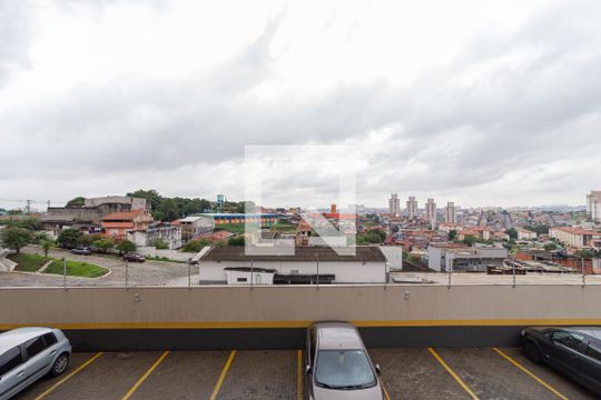 Vista do quarto 2 de apartamento para alugar com 2 quartos, 46m² em Jardim Copiuva, Carapicuíba