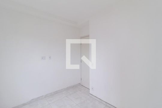 Quarto 1 de apartamento para alugar com 2 quartos, 46m² em Jardim Copiuva, Carapicuíba