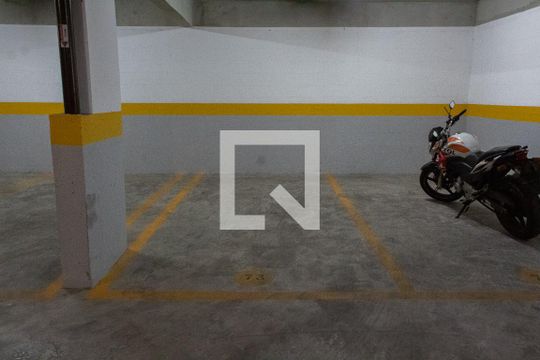 VAGA GARAGEM de apartamento à venda com 2 quartos, 57m² em Centro, Campinas