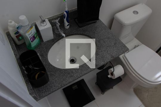 BANHEIRO Suíte de apartamento à venda com 2 quartos, 57m² em Centro, Campinas
