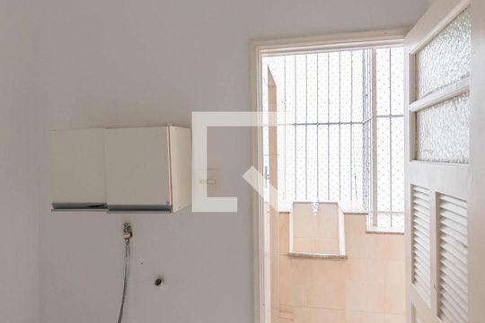 Quarto de Serviço de apartamento para alugar com 3 quartos, 90m² em Grajaú, Rio de Janeiro