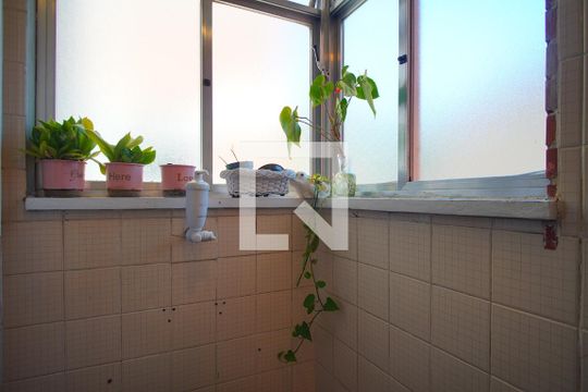 Área de Serviço de apartamento à venda com 2 quartos, 76m² em Bom Jesus, Porto Alegre