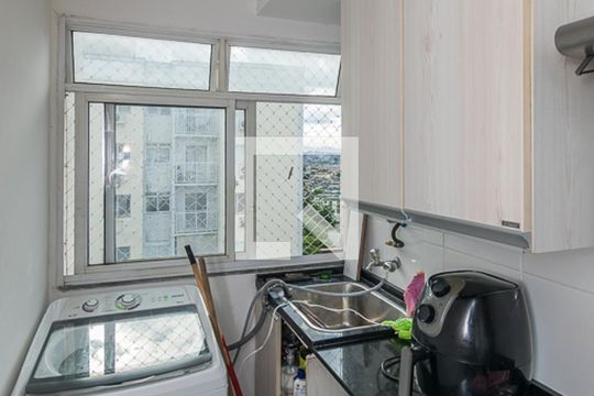Área de Serviço de apartamento para alugar com 2 quartos, 48m² em Irajá, Rio de Janeiro