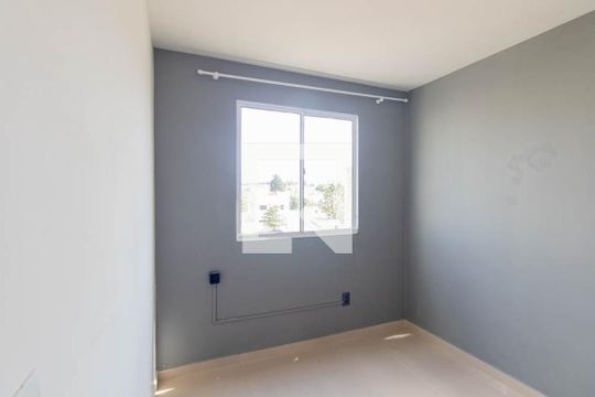 Quarto 1 de apartamento para alugar com 2 quartos, 38m² em Ouro Fino, São José dos Pinhais