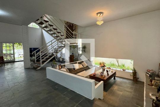 Casa de Condomínio para alugar com 4 quartos, 341m² em Alphaville 05, Santana de Parnaíba
