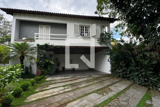 Garagem de casa de condomínio para alugar com 4 quartos, 341m² em Alphaville 05, Santana de Parnaíba
