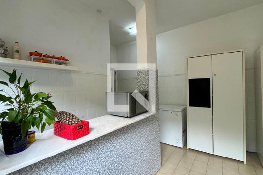 Cozinha de casa de condomínio para alugar com 4 quartos, 341m² em Alphaville 05, Santana de Parnaíba