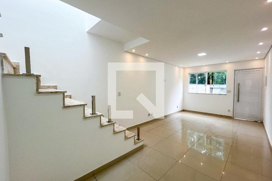 Casa à venda com 2 quartos, 127m² em Piqueri, São Paulo