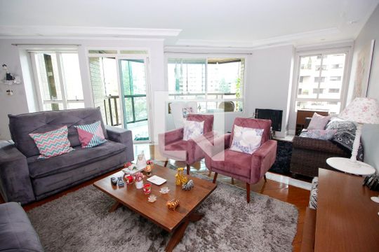 Sala de apartamento para alugar com 3 quartos, 190m² em Vila Andrade, São Paulo