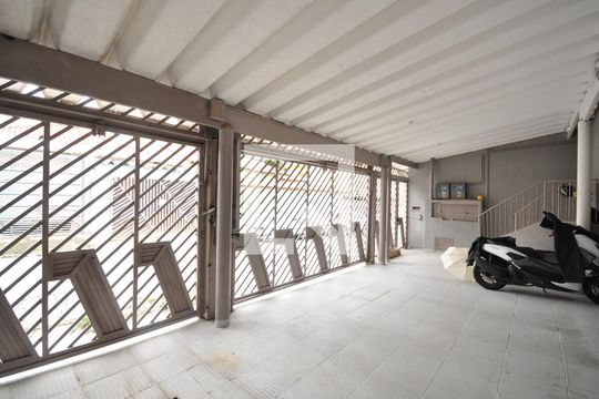 Garagem de casa à venda com 7 quartos, 300m² em Vila Nova Mazzei, São Paulo