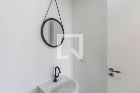 Banheiro de apartamento para alugar com 2 quartos, 44m² em Vila Prudente, São Paulo