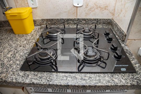 Cozinha  de apartamento para alugar com 2 quartos, 50m² em Canhema, Diadema