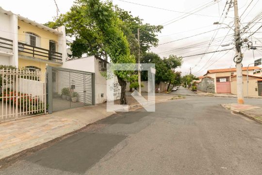 Fachada de casa à venda com 2 quartos, 80m² em Itapoã, Belo Horizonte