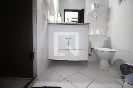 Banheiro 1 de apartamento para alugar com 3 quartos, 90m² em Barra, Salvador