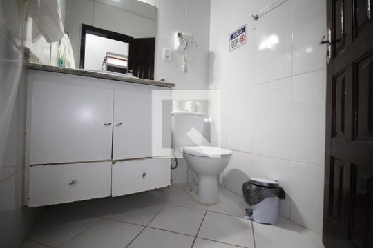 Banheiro 1 de apartamento para alugar com 3 quartos, 90m² em Barra, Salvador