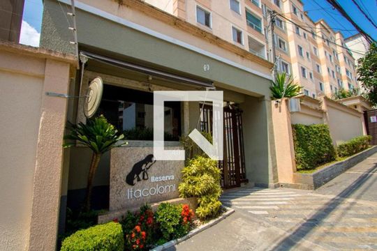 Fachada de apartamento para alugar com 2 quartos, 52m² em Parque São Vicente, Santo André
