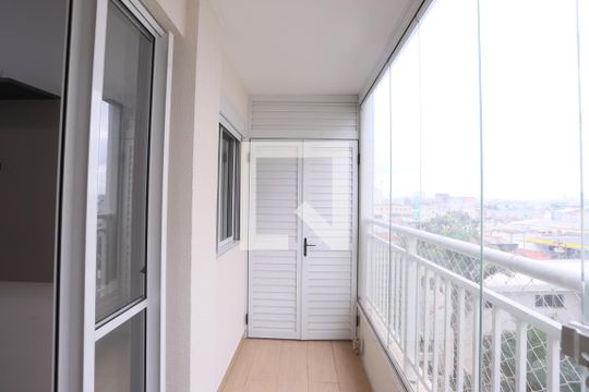 Sacada Sala/Cozinha de apartamento para alugar com 1 quarto, 33m² em Belém, São Paulo