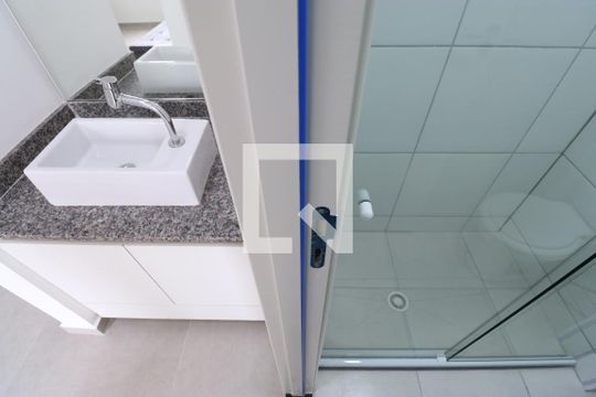 Banheiro de apartamento à venda com 2 quartos, 34m² em Várzea da Barra Funda, São Paulo