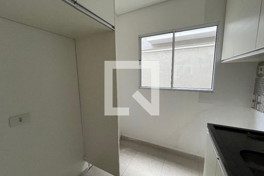 Cozinha de casa de condomínio para alugar com 2 quartos, 68m² em Vila Urupes, Suzano