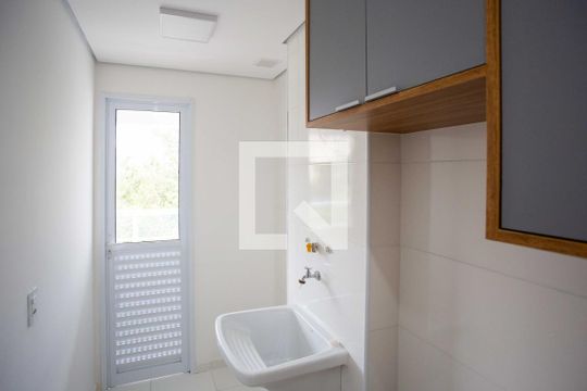 Área de Serviço de apartamento para alugar com 2 quartos, 45m² em Centro, Diadema