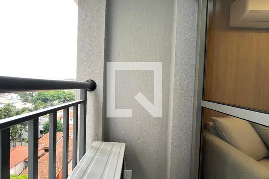 Varanda Sala/Cozinha de apartamento para alugar com 1 quarto, 29m² em Jardim Prudência, São Paulo
