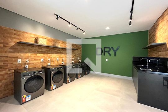 Área comum - Lavanderia de apartamento para alugar com 1 quarto, 29m² em Jardim Prudência, São Paulo