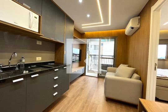 Sala/Cozinha de apartamento para alugar com 1 quarto, 29m² em Jardim Prudência, São Paulo