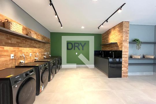 Área comum - Lavanderia de apartamento para alugar com 1 quarto, 29m² em Jardim Prudência, São Paulo