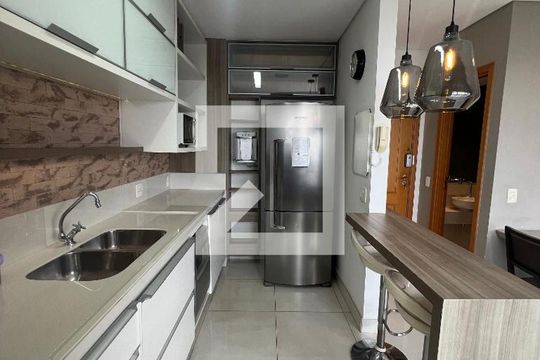 Cozinha de apartamento à venda com 2 quartos, 78m² em Vila da Serra, Nova Lima