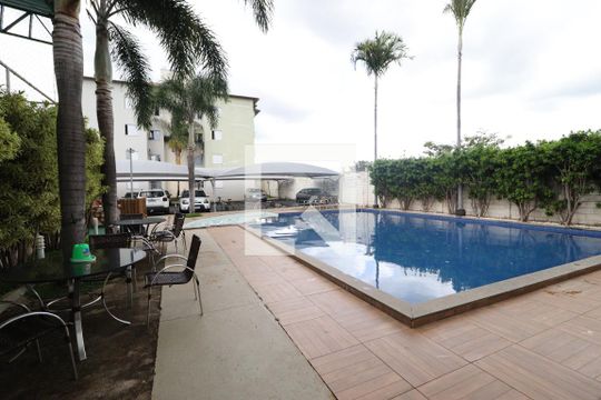 Área comum - Piscina de apartamento para alugar com 3 quartos, 70m² em Laranjeiras, Uberlândia