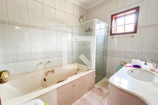 Banheiro da Suíte 1 de casa à venda com 5 quartos, 300m² em Jardim Los Angeles, São Paulo