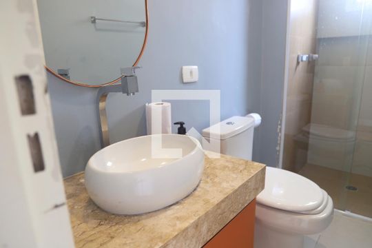 Banheiro de apartamento para alugar com 1 quarto, 39m² em Vila Clementino, São Paulo