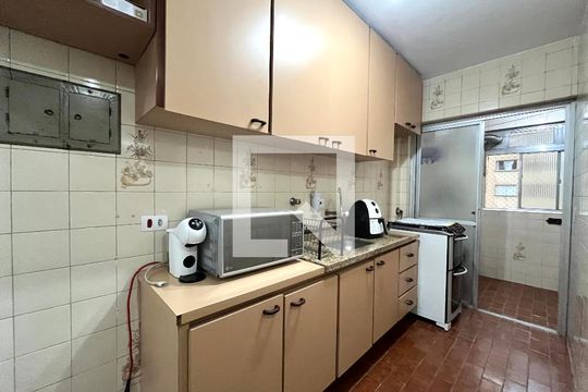 Cozinha de apartamento à venda com 2 quartos, 57m² em Vila Babilonia, São Paulo