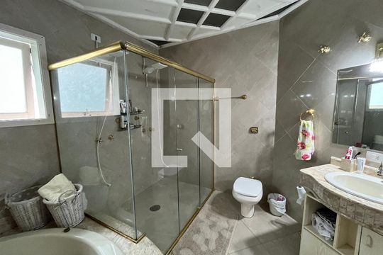 Banheiro - Quarto de casa de condomínio para alugar com 3 quartos, 320m² em Jardim Res. Suzano, Suzano