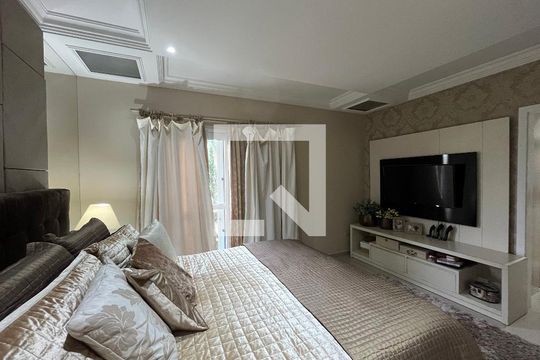 Quarto de casa de condomínio para alugar com 3 quartos, 320m² em Jardim Res. Suzano, Suzano