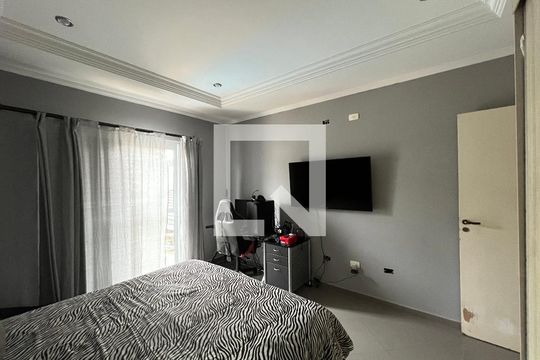 Quarto 2 de casa de condomínio para alugar com 3 quartos, 320m² em Jardim Res. Suzano, Suzano