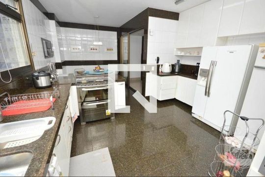 Cozinha de apartamento à venda com 4 quartos, 276m² em Funcionários, Belo Horizonte