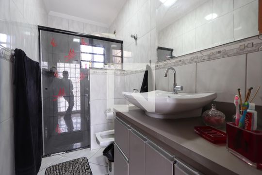 Banheiro da Suíte de casa à venda com 3 quartos, 100m² em Vila Zelina, São Paulo