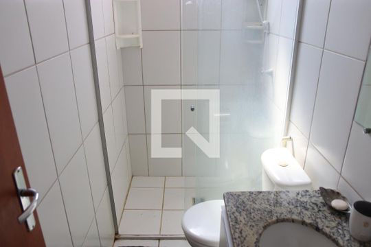 Banheiro de apartamento para alugar com 2 quartos, 54m² em Setor Negrão de Lima, Goiânia