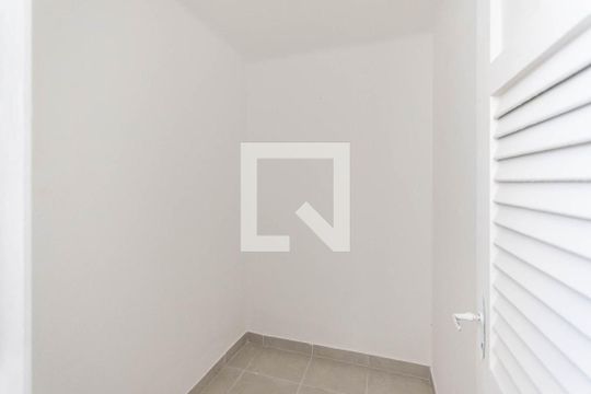 Quarto de Serviço de apartamento à venda com 3 quartos, 100m² em Grajaú, Rio de Janeiro