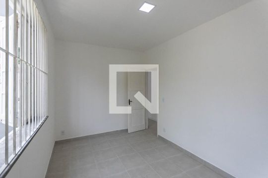 Quarto 1 de apartamento à venda com 3 quartos, 100m² em Grajaú, Rio de Janeiro
