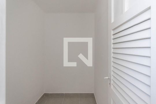 Quarto de Serviço de apartamento à venda com 3 quartos, 100m² em Grajaú, Rio de Janeiro