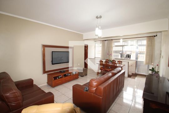 Casa à venda com 2 quartos, 240m² em Vila Baruel, São Paulo