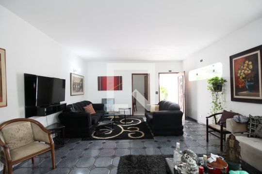 Casa à venda com 5 quartos, 600m² em Morumbi, São Paulo