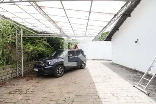 Garagem de casa à venda com 5 quartos, 600m² em Morumbi, São Paulo