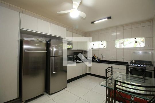 Cozinha de casa à venda com 5 quartos, 600m² em Morumbi, São Paulo