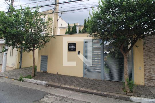 Fachada de casa à venda com 3 quartos, 71m² em Vila Campo Grande, São Paulo