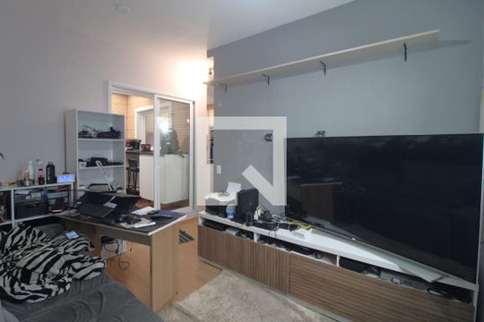 Casa à venda com 3 quartos, 71m² em Vila Campo Grande, São Paulo